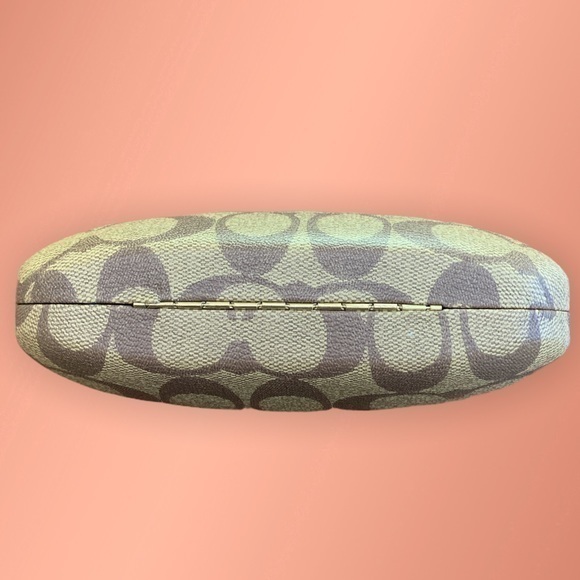 Coach sunglasses case - Picture 3 of 4
